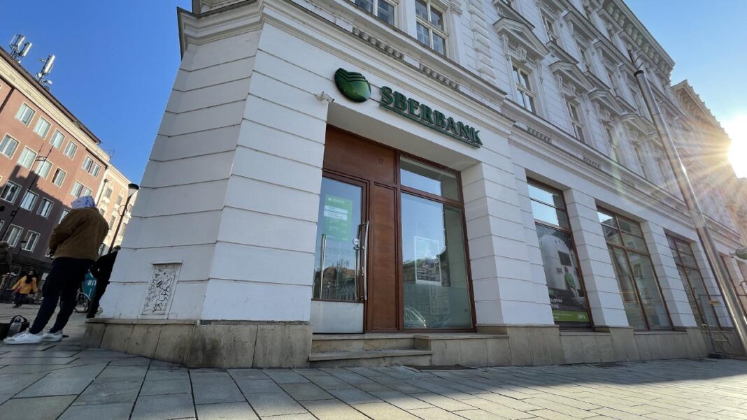 unicov_ma_zablokovanych_106_milionu_u_Sberbank